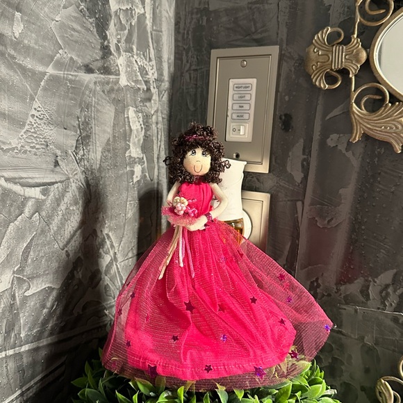 Hand made Dolls for Quinceñera centerpiece or cake topper - Picture 3 of 14